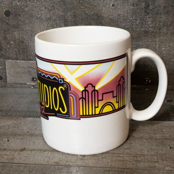 VINTAGE UNIVERSAL STUDIOS HOLLYWOOD PARK SOUVENIR COFFEE MUG DINER RETRO AD 90S - Picture 2 of 7